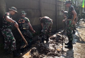 Semangat Kerja para Anggota Satgas TMMD Ke 107 Kodim 0508/Depok