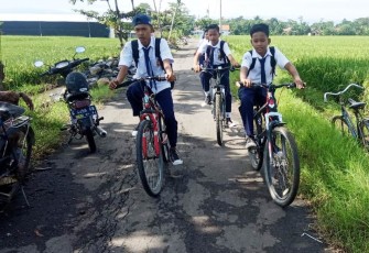 Sejumlah Murid SMP Ingin Terlibat di TMMD