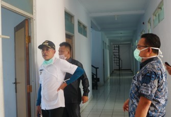 Bupati Bengkulu Selatan Gusnan Mulyadi Melakukan Pengecekan Asram Akademi Kebidanan Manna 
