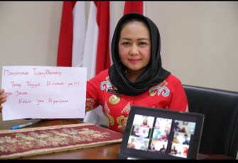 Bupati Tulangbawang Hj Winarti