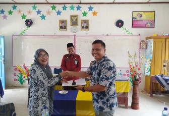 Kadisdik Batu Bara Hadiri Sertijab Kasek di Medang Deras