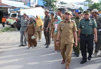 Wakil Wali Kota Bengkulu Dedy Wahyudi Pimpin Langsung Penertipan Pedagang Pasar Panorama 