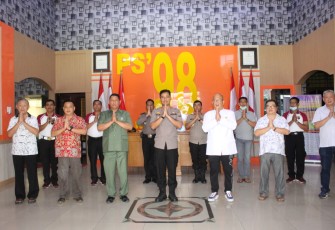 Kapolres Labuhanbatu Didampingi Ketua Etnis Tiong Hoa Berikan Imbauan Soal Pencegahan Covid-19