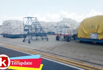 Barang yang akan diangkut salah salah maskapai penerbangan di Bandara Hang Nadim Batam