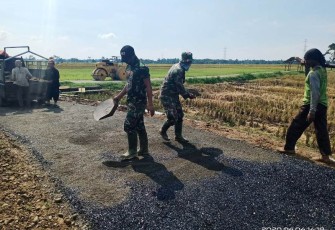 Pengaspalan Jalan TMMD Reguler Pekalongan Ruas Pepedan-Jlubang