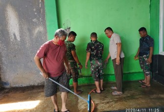 Warga Apresiasi Satgas TMMD ke 107 Bantu Bersihkan Musala