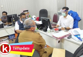 Seorang Dokter saat diperiksa Unit VI PPA Polresta Barelang