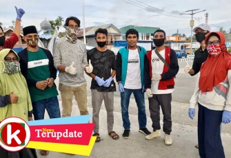 Alumni HMI Raja Ampat Bagikan 500 Masker