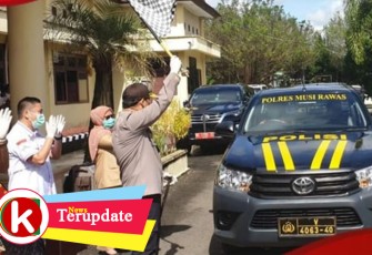 Kapolres Mura Lepas Bantuan Beras ke Masyarakat Terdampak Covid-19