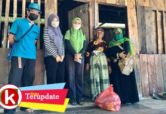 Solidaritas Alumni HMI Raja Ampat Santuni Janda dan Anak Yatim di Kota Waisai