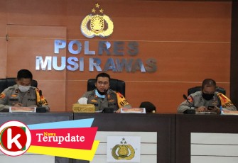 Kapolres Mura dan Jajaran Vidcon dengan Wakapolri