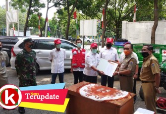 Danramil 04/KS Hadiri Penyerahan Simbolis Kendaraan Operasional Spraying Disinfektan PMI Kepulauan Seribu