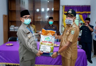 Bupati Kepahiang Hidayattullah Sjahid  