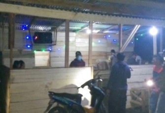 Polsek Talo Polda Bengkulu Tertibkan Warem dan Amankan Puluhan Botol Miras
