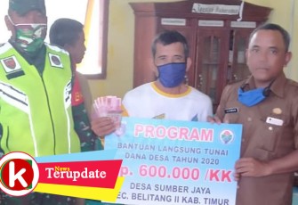108 KK Warga Desa Sumber Jaya OKU Timur Terima BLT