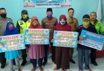 23 KK Desa Karang Jaya OKU Timur Terima BLT