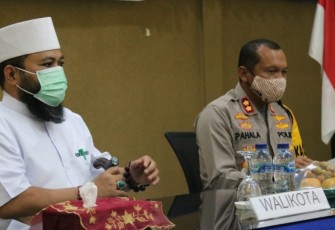 Wali Kota Bengkulu Helmi Hasan dan Kapolres Bengkulu AKBP Pahala Simanjuntak