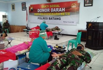 Prajurit Kodim 0736/Batang Sumbangkan Darah Dalam Rangka HUT Ke-74 Bhayangkara 
