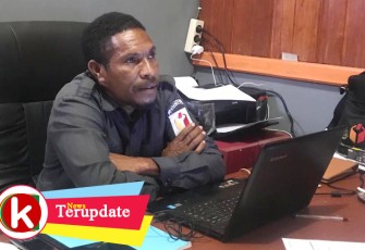 Ketua Bawaslu Raja Ampat Markus Rumsowek S.Sos
