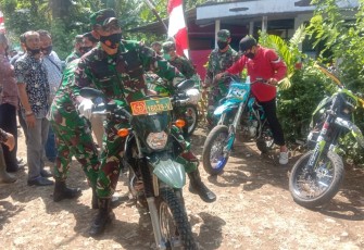 Dengan Gagah Danrem Naik Trail Menuju Lokasi TMMD 108 Kodim 0807/Tulungagung