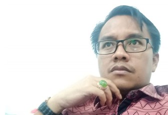 DR Doni Pestalozi Kepala SMK NEGERI 3 LUBUKLINGGAU