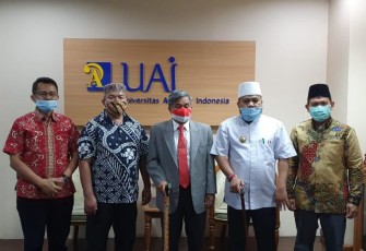 Wali Kota Helmi Hasan Foto Bersama 