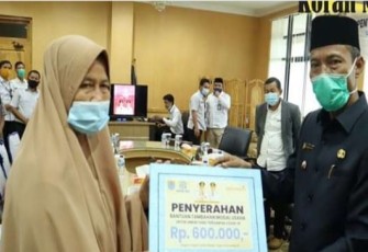 Pelaku UMKM OKI Terima Bantuan Tambahan Modal