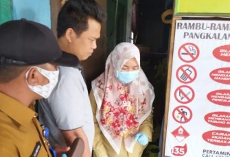 Kepala Dinas Perindustrian dan Perdagangan Kota Bengkulu Dewi Dharma Lakukan Sidak 