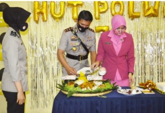 Polres Tulang Bawang Gelar Syukuran Memperingati Hari Jadi Polwan Ke-72