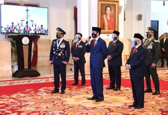  Presiden Jokowi memberikan sambutan dalam Peringatan ke-75 Hari Tentara Nasional Indonesia (TNI) di Istana Negara. Senin, 5/10/2020