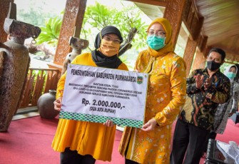 Pekerja yang di PHK di Purwakarta Dapat Bantuan Sosial Dari Pemerintah