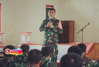 Dandim 0808/Blitar Letkol Arh Dian Musriyanto Sampaikan Sambutan Pengarahan (foto : Faisal NR / Klik Warta) 
