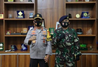 Kapolda Bengkulu Terima Kunjungan Silaturahmi Danlanal Baru Letkol Laut (P) Yudi Ardian