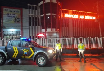 Aipda Budi Susanto Beserta Anggota Piket Fungsi Polsek Weleri Laksanakan Patroli Blue Light Patrol