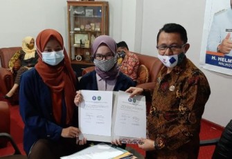 Penjabat Sekretaris Daerah (Sesda) Kota Bengkulu Bujang HR Saat Acara Serah Terima Pembekalan Lokakarya I KKN-T IPB di Kota Bengkulu