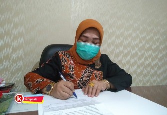 Kepala DP3AP2KB Pemkot Blitar Sulistiani (foto : Faisal NR / Klik Warta) 