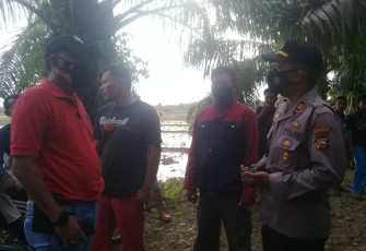 Polisi Lakukan Identifikasi Penemuan Mayat di Sungai Hitam Benteng