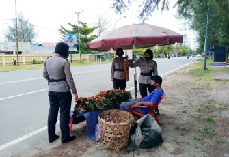 Beri Imbauan Prokes di Kawasan Pariwisata Polres Bengkulu Terjunkan Patroli Polwan 