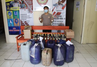 Operasi Cempaka Krakatau Polres Pringsewu Sita BB Miras Berbagai Merek 