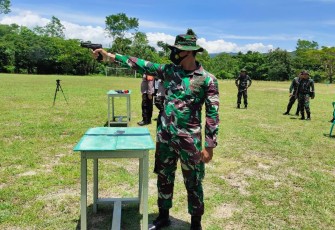 Kipan A Yonif 725/Woroagi Latihan Bersama Polres Bau-bau dan Perbakin Baubau