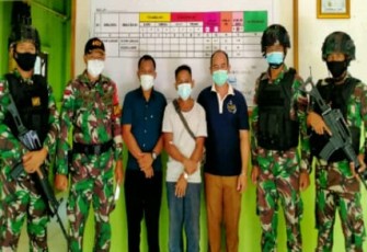 Pos Langau I Satgas Pamtas RI-MLY Yonif 407/PK menggagalkan satu orang PMI Non Prosedural yang akan masuk ke wilayah Malaysia melalui jalan tidak resmi di sektor jalan tikus wilayah Desa Langau, Kecamatan Puring Kencana, Kabupaten Kapuas Hulu.