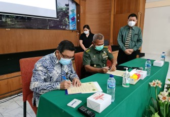 Pengadilan Militer III-17 Manado Bersama Universitas Katolik De La Salle Laksanakan Penandatanganan MoU 