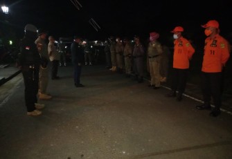 Patroli Malam Bersama Satpol PP Wabup Lingga Ajak Masyarakat Jaga Keamanan dan Ketertiban