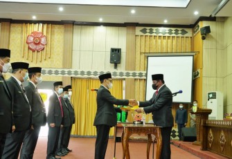 Lantik Tujuh Pejabat Tinggi Pratama Wagub Rosjonsyah Minta Sukseskan Visi dan Misi Kepala Daerah