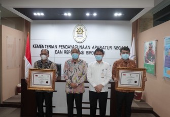 Pemkot Tebing Tinggi Capai Predikat Sangat Baik Sebagai Unit Kerja Pelayanan Publik dan Dukcapil
