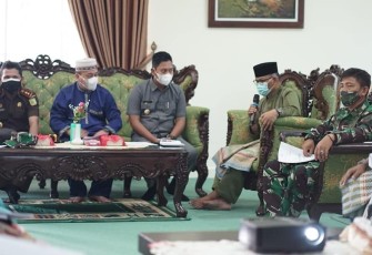 Bupati Lingga Pimpin Rapat Gugus Tugas Covid-19 Bersama Forkopimda