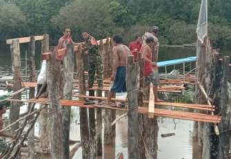 KEKOMPAKAN BABINSA DAN WARGA DALAM MEMBANGUN MASJID 