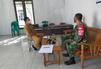 Babinsa Batu Tajam Kodim 1203/Ktp Laksanakan Komsos