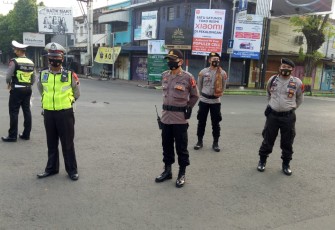 Polres Pekalongan Kota memantau situasi di Wilayah Kota Pekalongan.