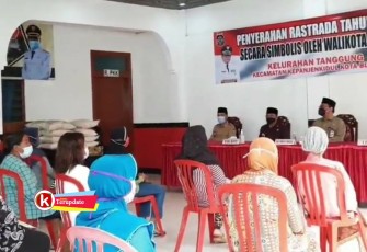 Distribusi Rastrada Tahap Satu Kota Blitar Tahun 2021 (foto : Faisal NR / Klikwarta.com Blitar)